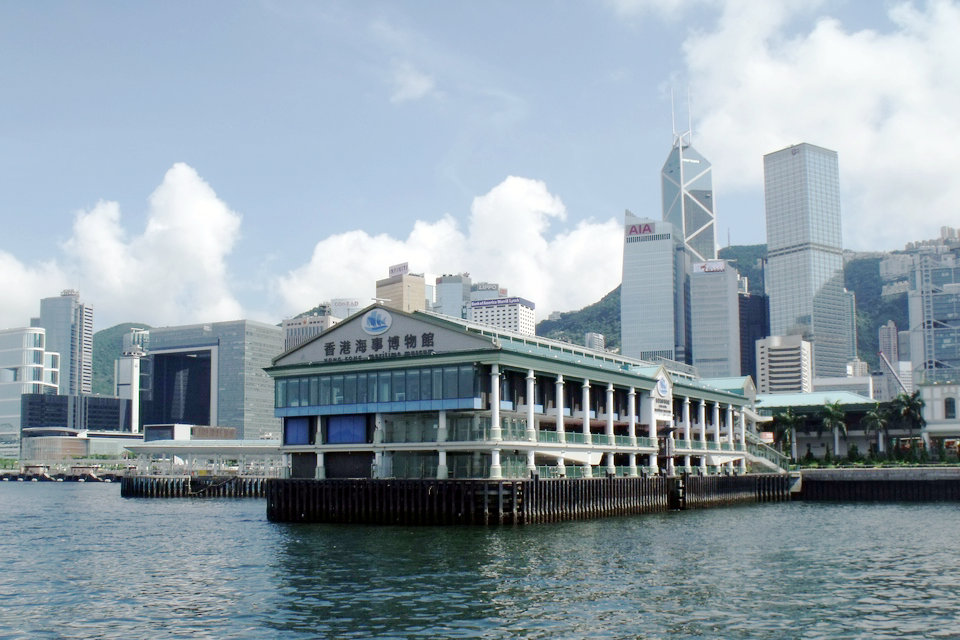 هونغ كونغ، المتحف البحري، آنية من الصين