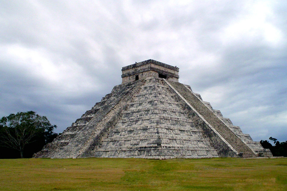 中美洲金字塔