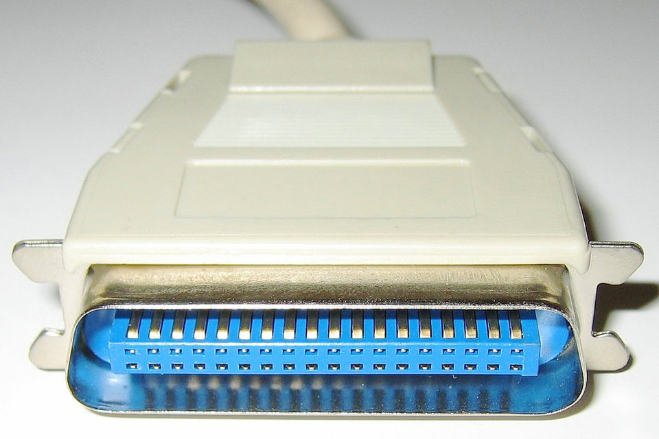 Connecteur micro-ruban