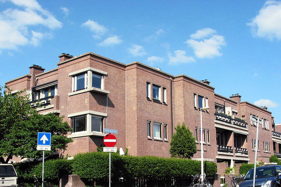 Новый стиль архитектуры школы в Гааге