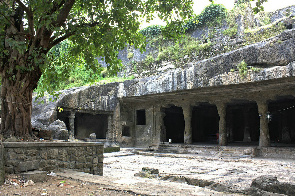 Cavernas Mandapeshwar