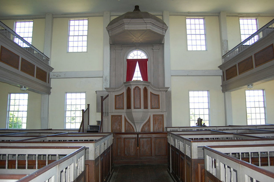 Colonial meeting house