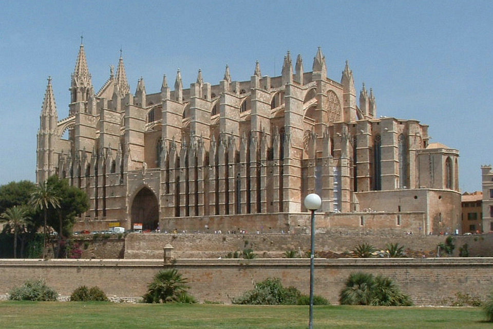 스페인의 고딕 양식의 건축물