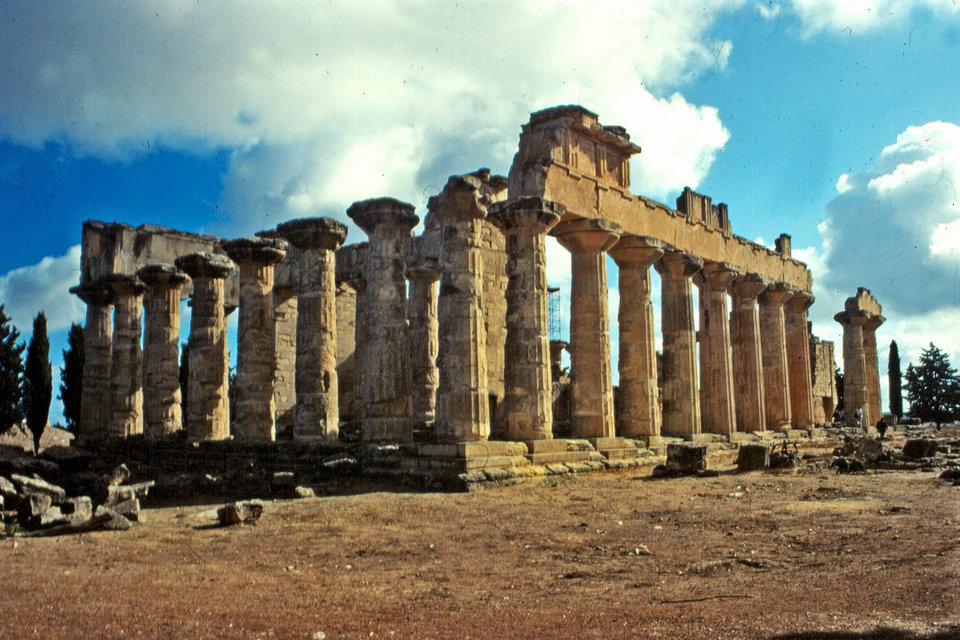 प्राचीन यूनानी मंदिर के प्रभाव