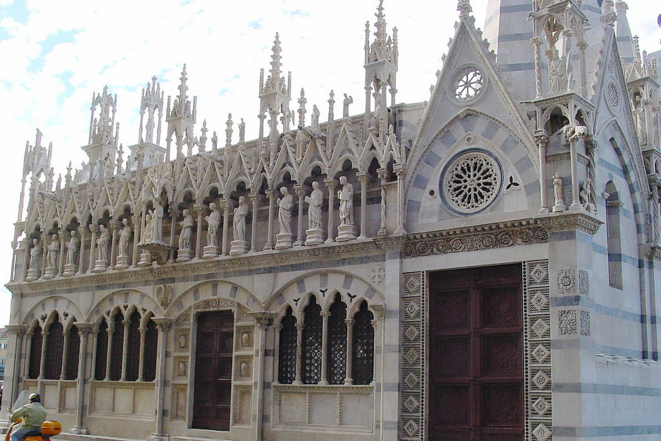 이탈리아 고딕 양식의 건축물