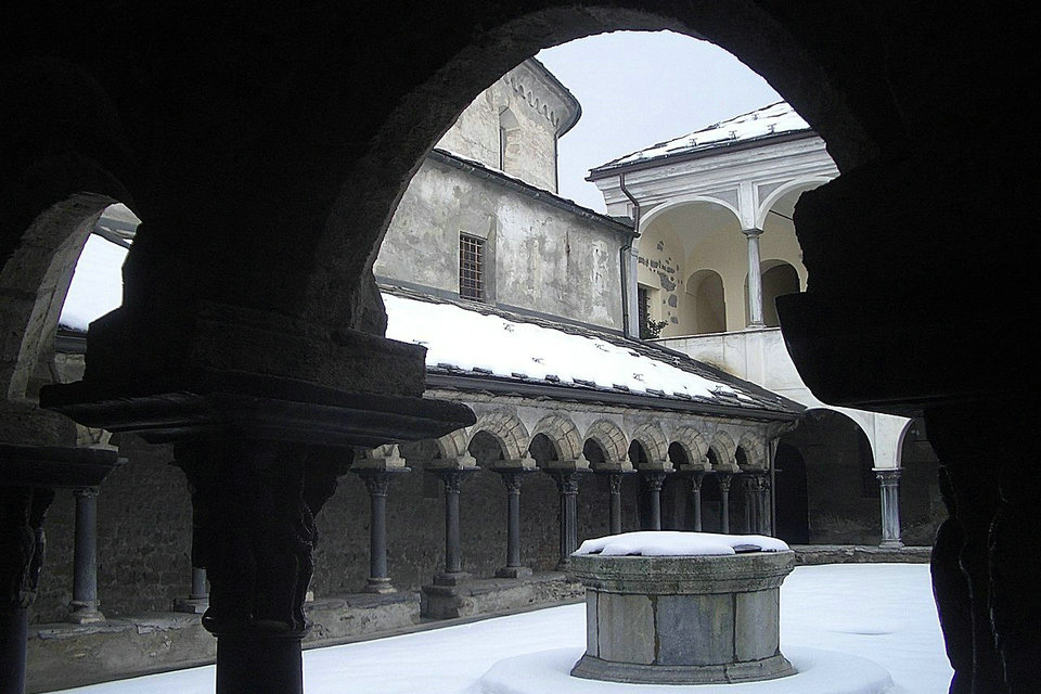 Romanische Architektur im Aostatal