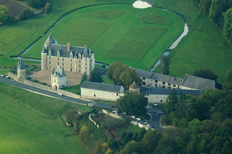 몬트 폰의 성, 프랑스, ​​세르 라 롱드