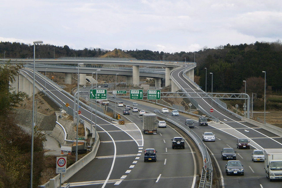 日本高速公路