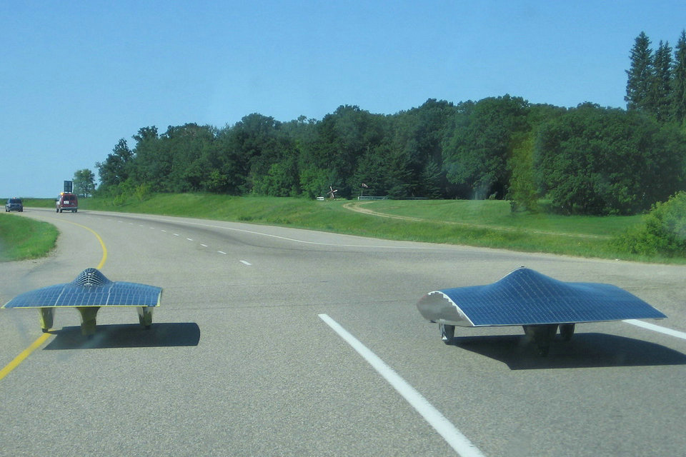 سيارة شمسية