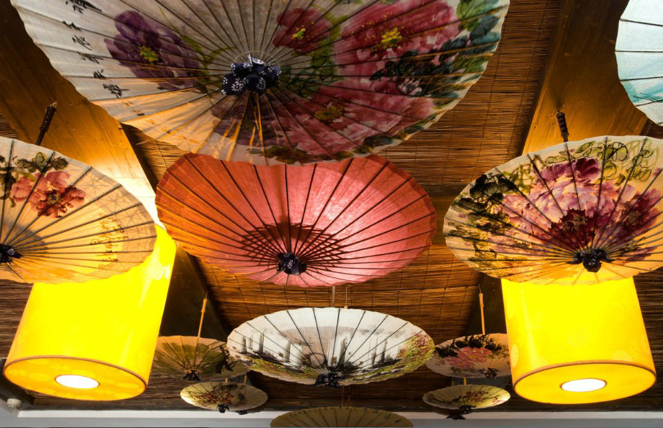 Parapluie en papier huilé et parapluie en toile cirée, Musée du parapluie de Chine