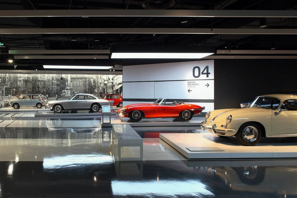 جمع السيارات العتيقة ، متحف شنغهاي للسيارات