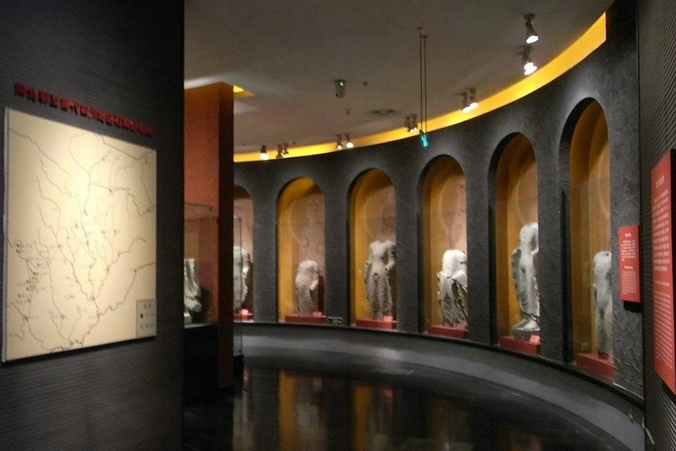 ワンフォーテンプルストーンカービングコレクション、四川省博物館