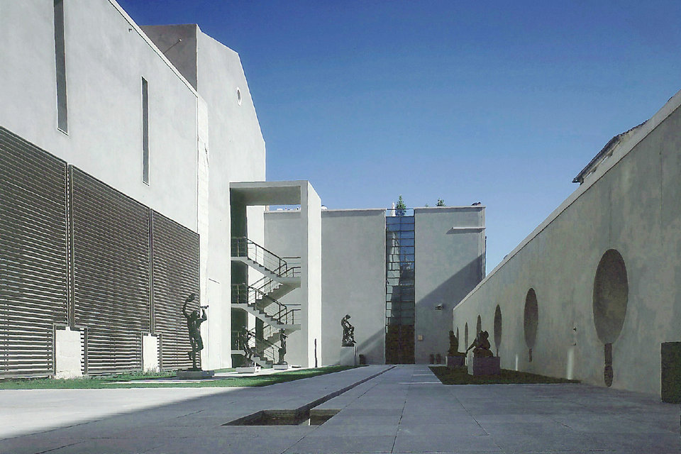 Museo Nacional de Arte Contemporáneo, Lisboa, Portugal.