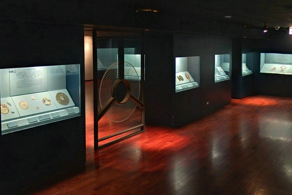 Arte en la búsqueda del cielo y la verdad, Obras maestras de la colección Jade, Museo del Palacio Nacional de Taiwán