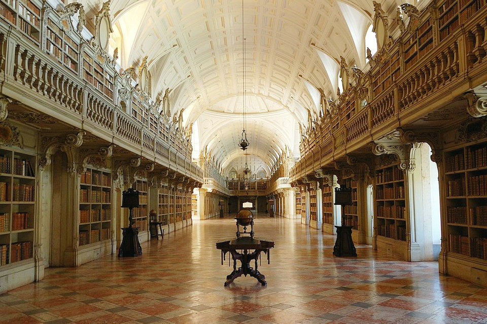 مكتبة، قصر مافرا