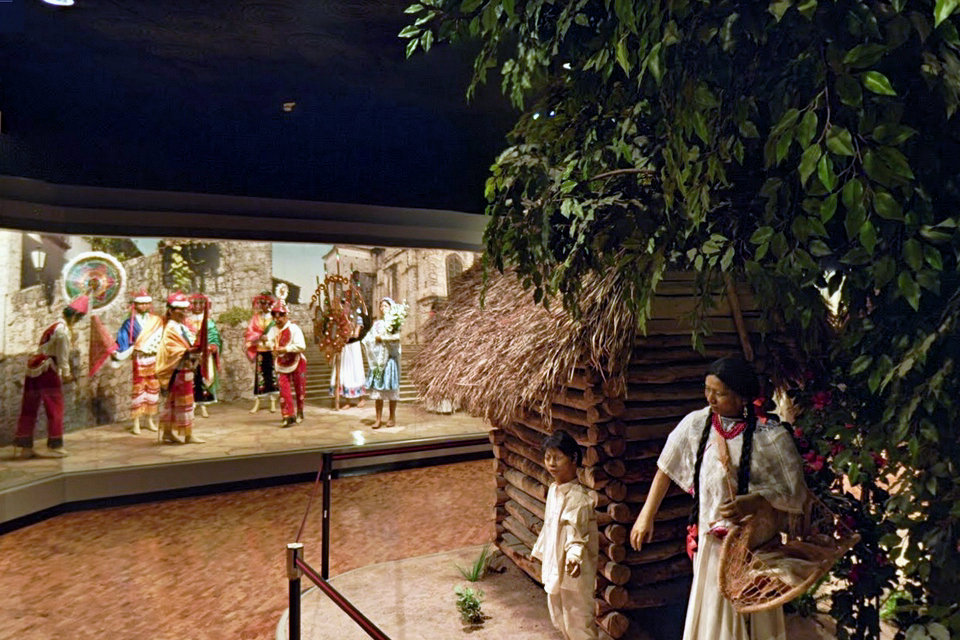 Salas de etnografia em North Wing, Museu Nacional de Antropologia do México