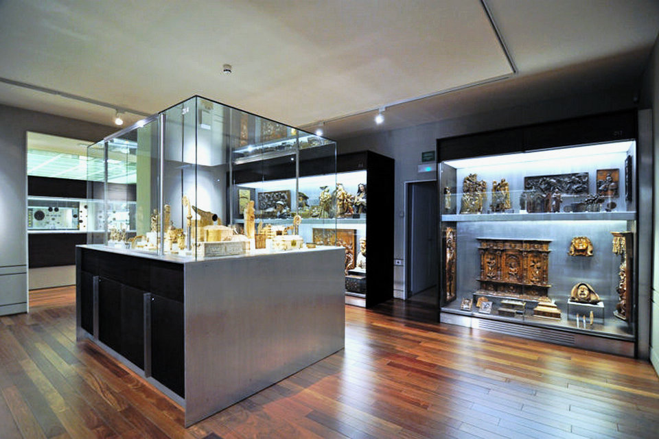 收藏家的展柜，拉扎罗·加尔迪亚诺博物馆