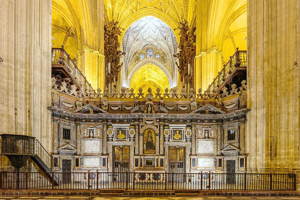 Altares en el lado oeste, Catedral de Sevilla