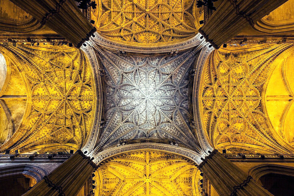 Architectural history of the Cathedral of Santa María in Seville