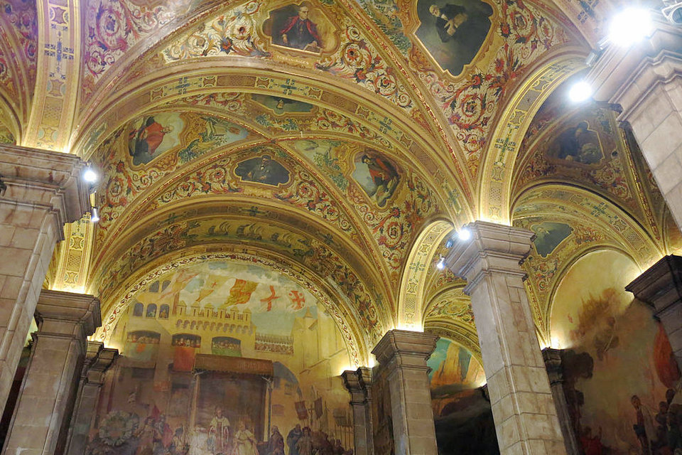 サンジョルディ礼拝堂、カタルーニャのヘネラリタット宮殿
