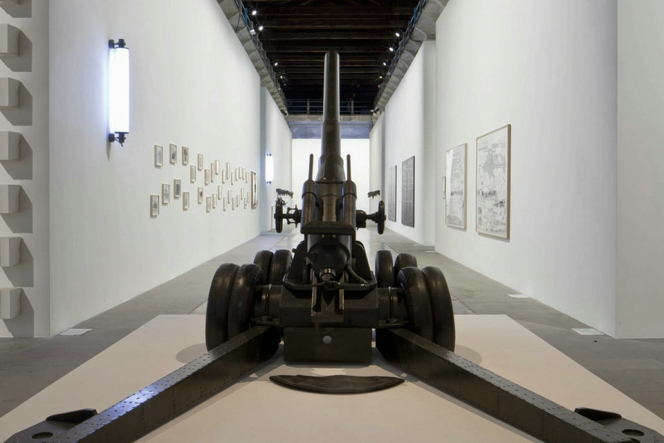 旧军械库展览的第一部分，2015年威尼斯双年展