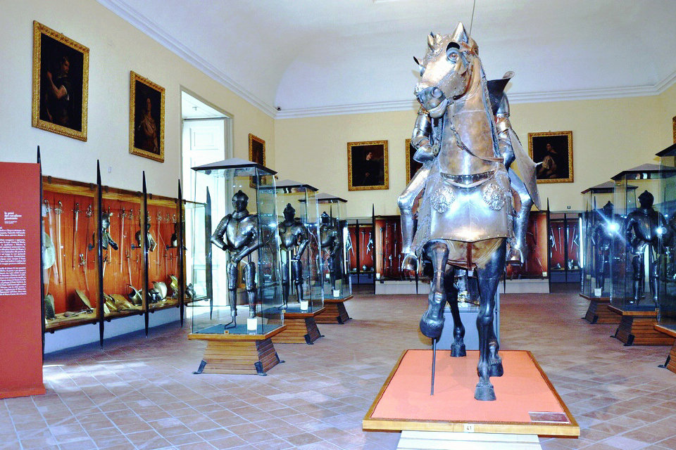 Waffenkammer von Farnese und Bourbon, Capodimonte National Museum