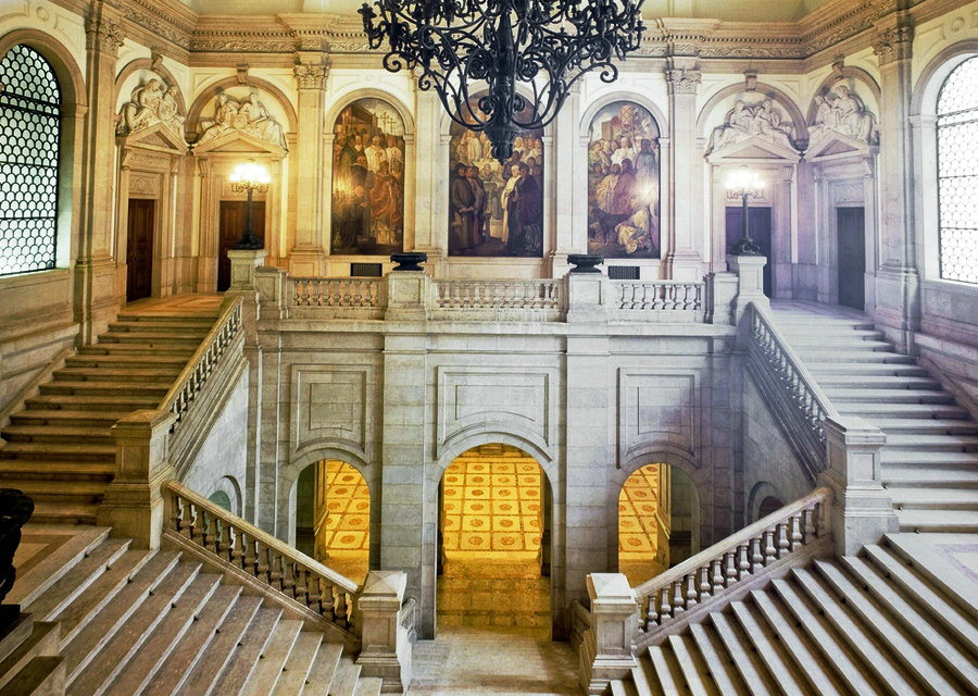 Первый этаж, дворец Сан-Бенту