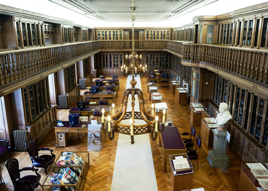 المكتبة والأرشيف ، قصر ساو بينتو