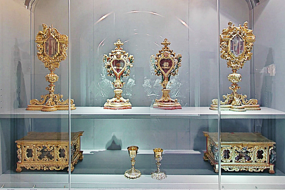 典礼用聖具のコレクション、ミラノ司教区博物館