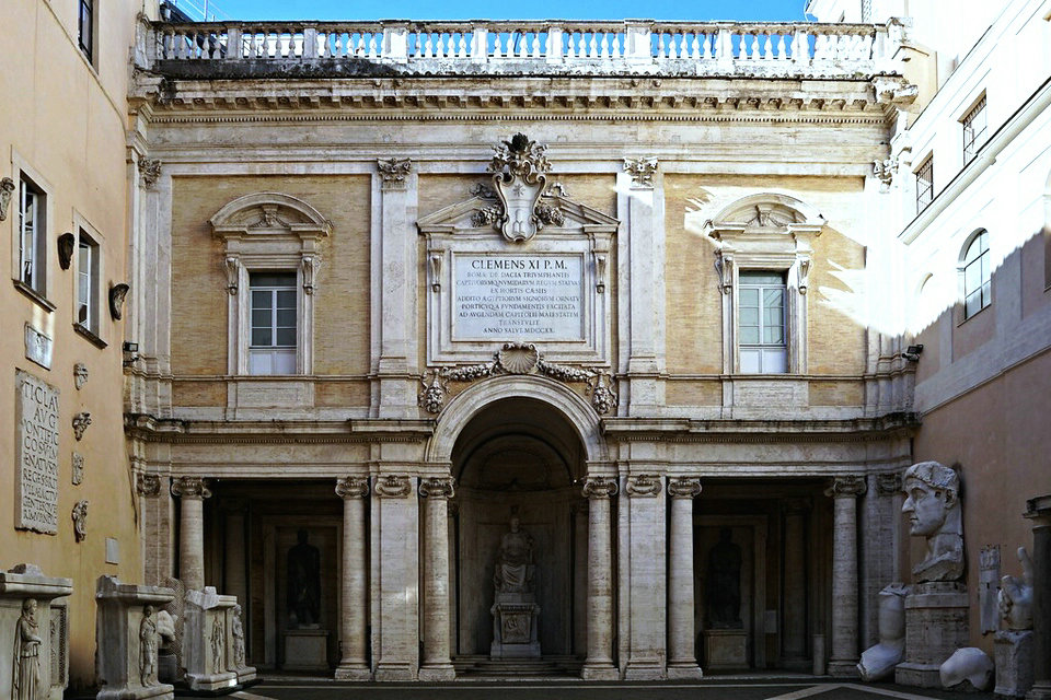 فناء ، Palazzo dei Conservatori ، متاحف كابيتولين