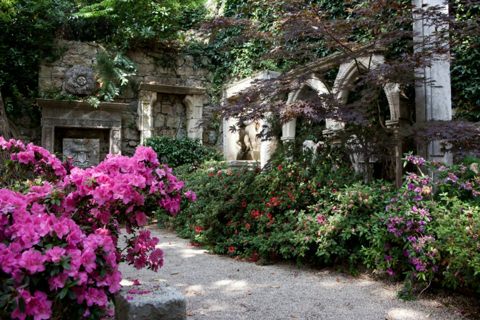 حدائق الأحلام التسعة ، فيلا أفروسي دي روتشيلد