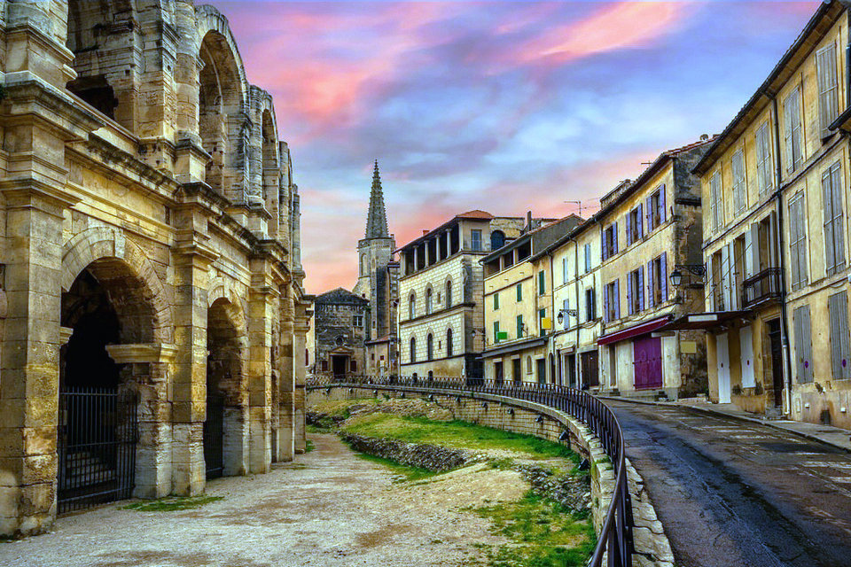 Arles Travel Guide, Provence-Alpes-Côte d’Azur, France
