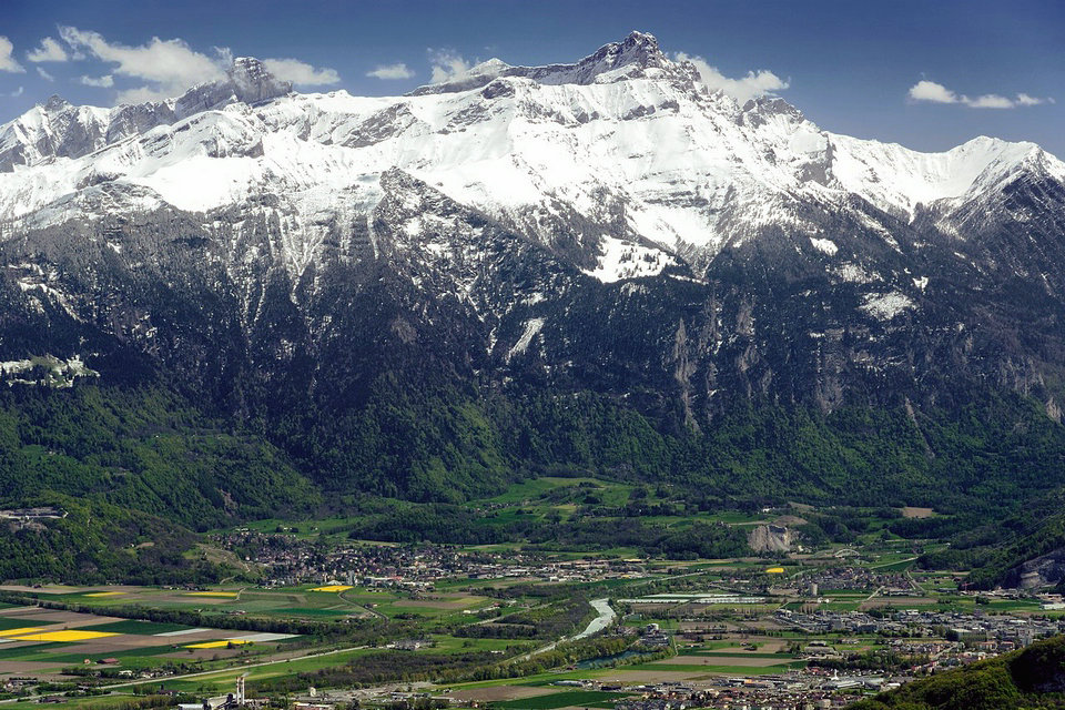 سلسلة جبال شابلي ، جبال الألب ، الحدود الفرنسية السويسرية