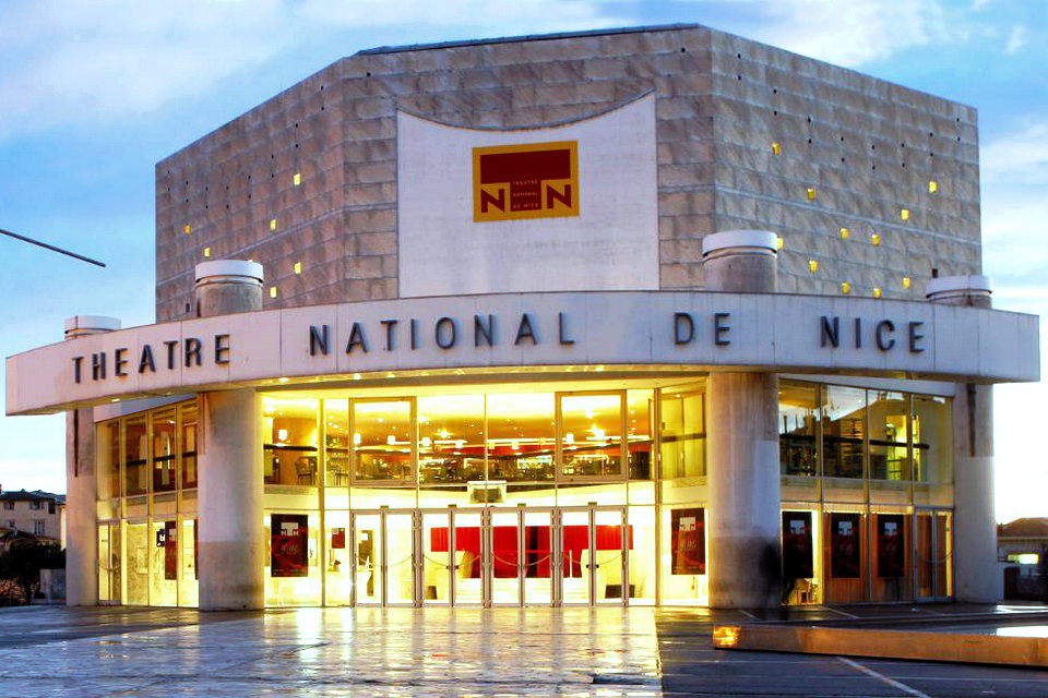 フランス、ニースの映画館と劇場