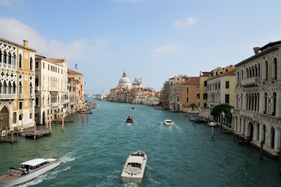 ヴェネツィア大運河の旅程旅行ガイド、イタリア