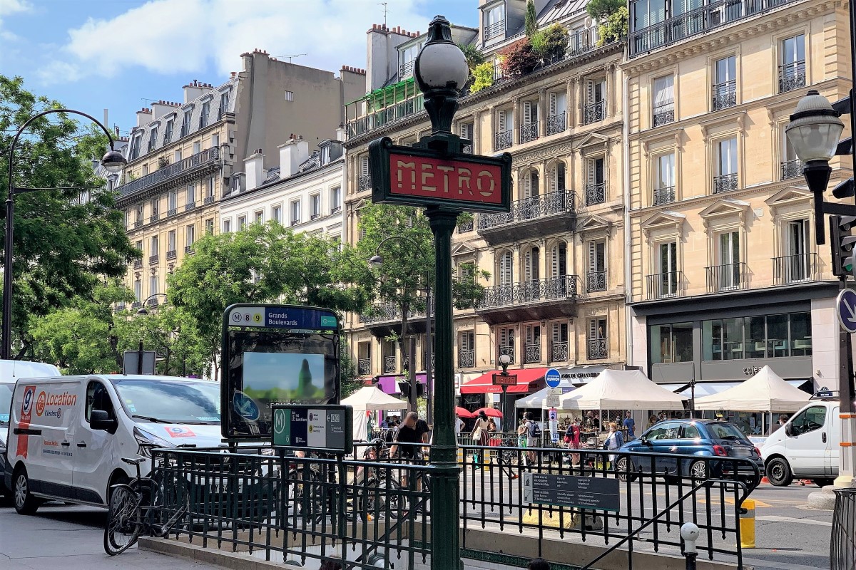 Tour guiado por la zona de Grands Boulevards, París, Francia