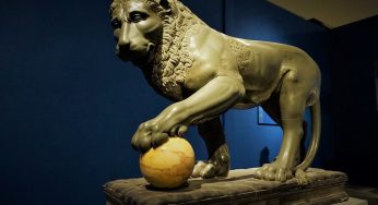 As antiguidades romanas, Museu do Louvre, Paris, França