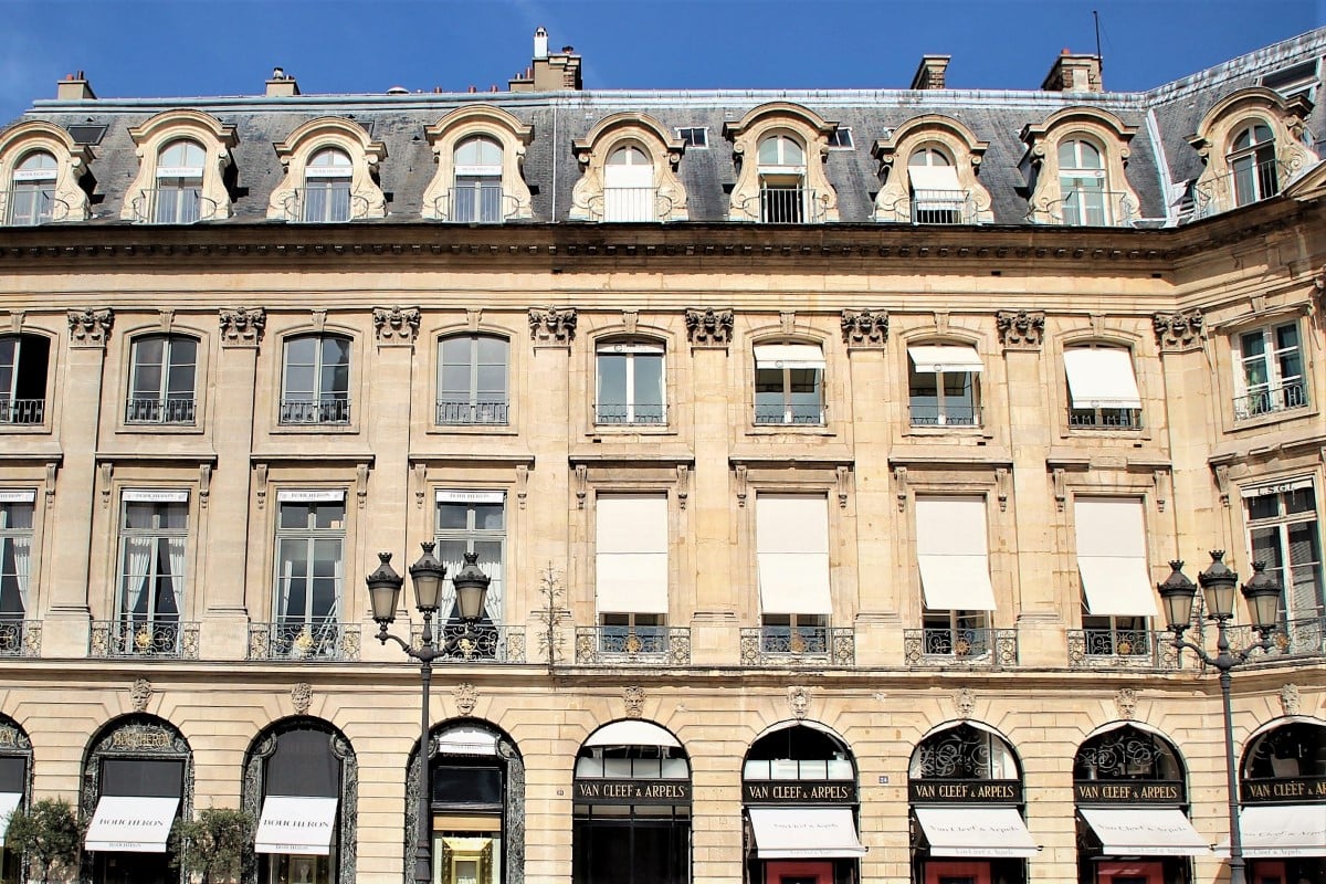Van Cleef & Arpels High Jewellery Collection, No.22 Place Vendôme, Paris, Frankreich