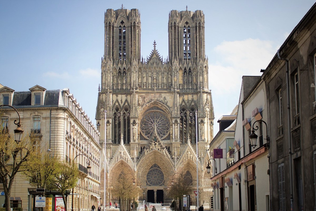 Travel itineraries and Champagne tours in Reims, Marne, France