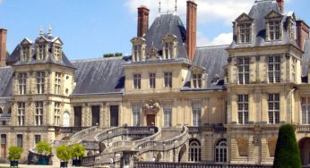フランス、セーヌ・エ・マルヌ県フォンテーヌブローの建築と改修の歴史